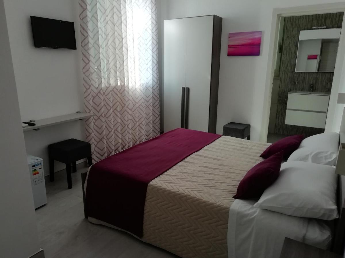Flamingo Rooms 玛格丽塔萨沃亚 外观 照片
