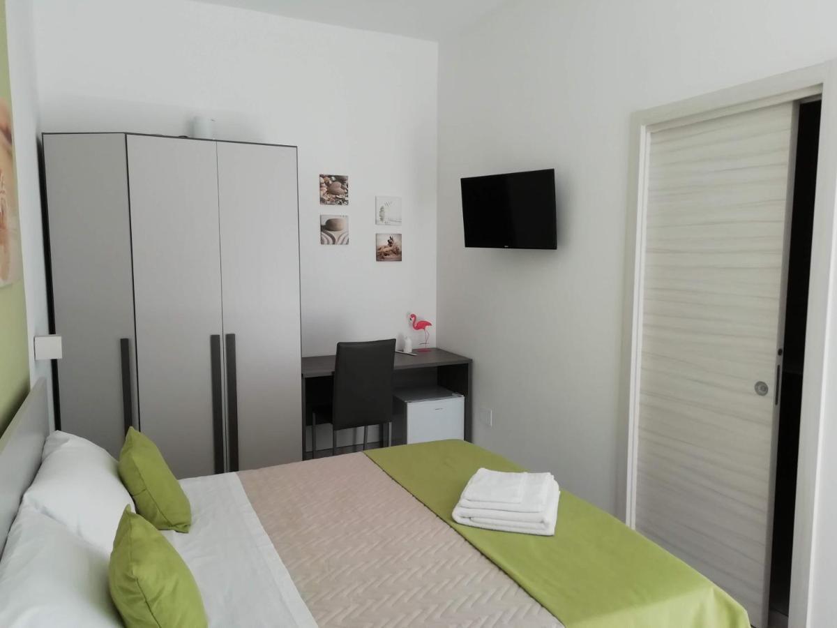 Flamingo Rooms 玛格丽塔萨沃亚 外观 照片