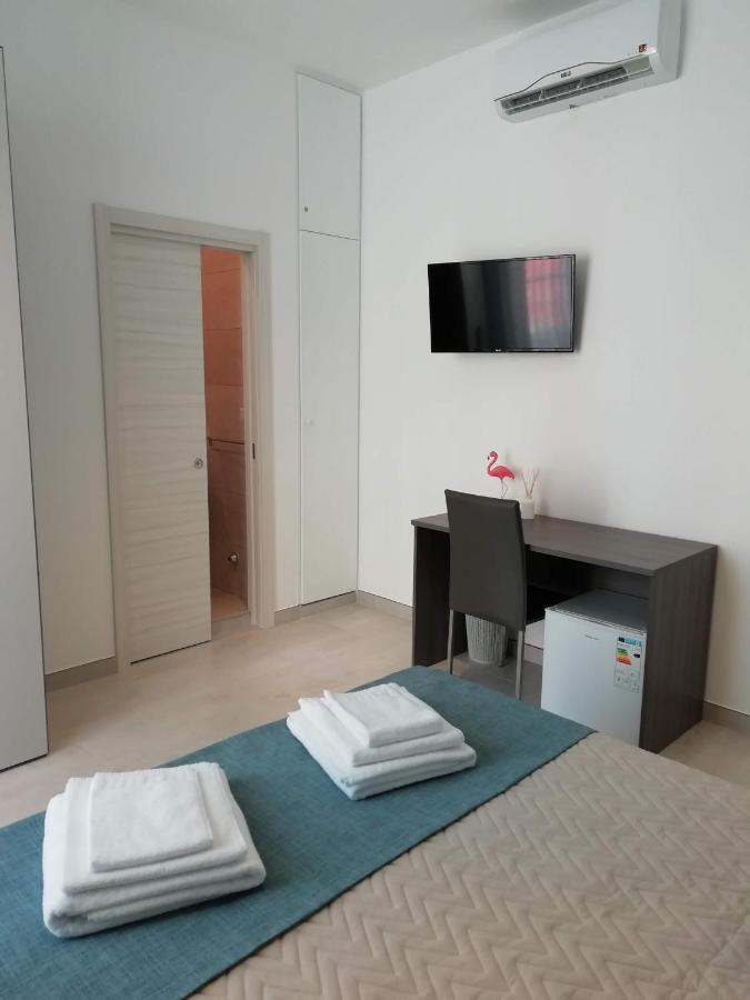 Flamingo Rooms 玛格丽塔萨沃亚 外观 照片