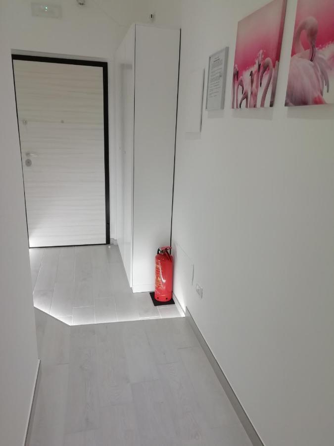 Flamingo Rooms 玛格丽塔萨沃亚 外观 照片